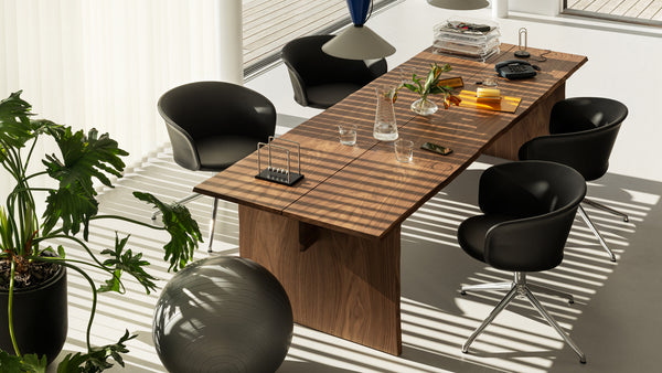 Bookmatch Table 220 cm / 86.6 in Walnut by Philippe Malouin - Hem