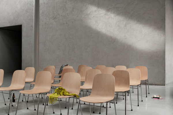 Touchwood Chair Calla / Black by Lars Beller Fjetland - Hem