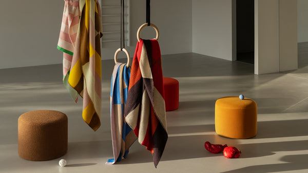 Stripe Throw Pink / Green by Arthur Arbesser - Hem