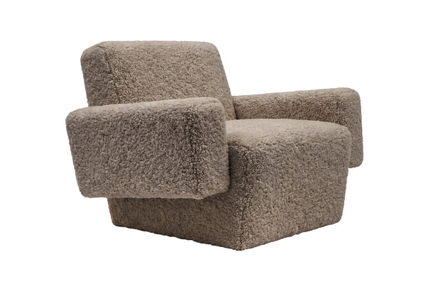 Hunk Lounge Chair With Armrests Curly 17mm 07 Sahara
